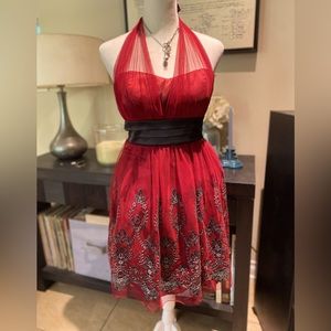 Gorgeous Juniors Size 5 Party Dress